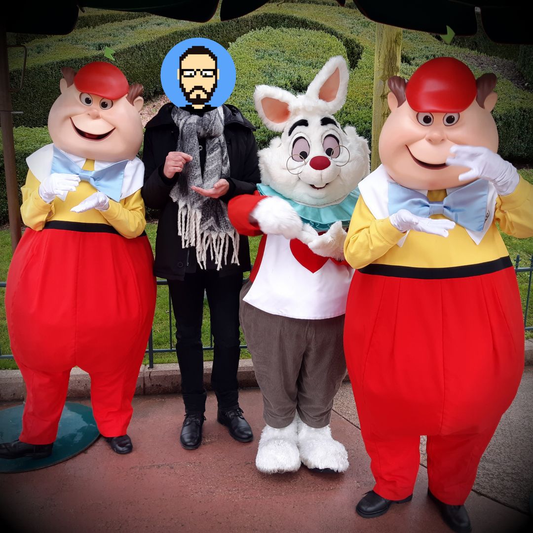 Tweedle Dee, Tweedle Dum, White Rabbit, L'Arbre Enchanté